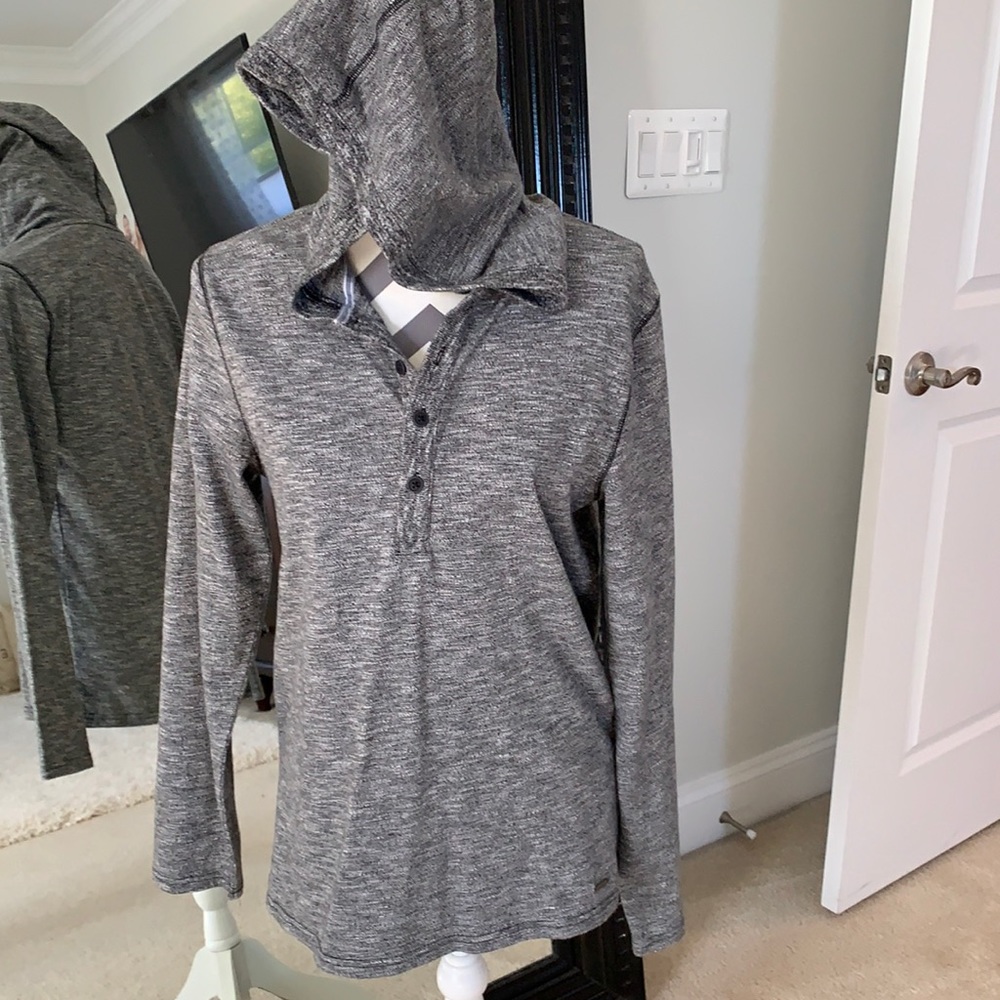 Express men’s Long sleeve Henley shirt with hoodie Small